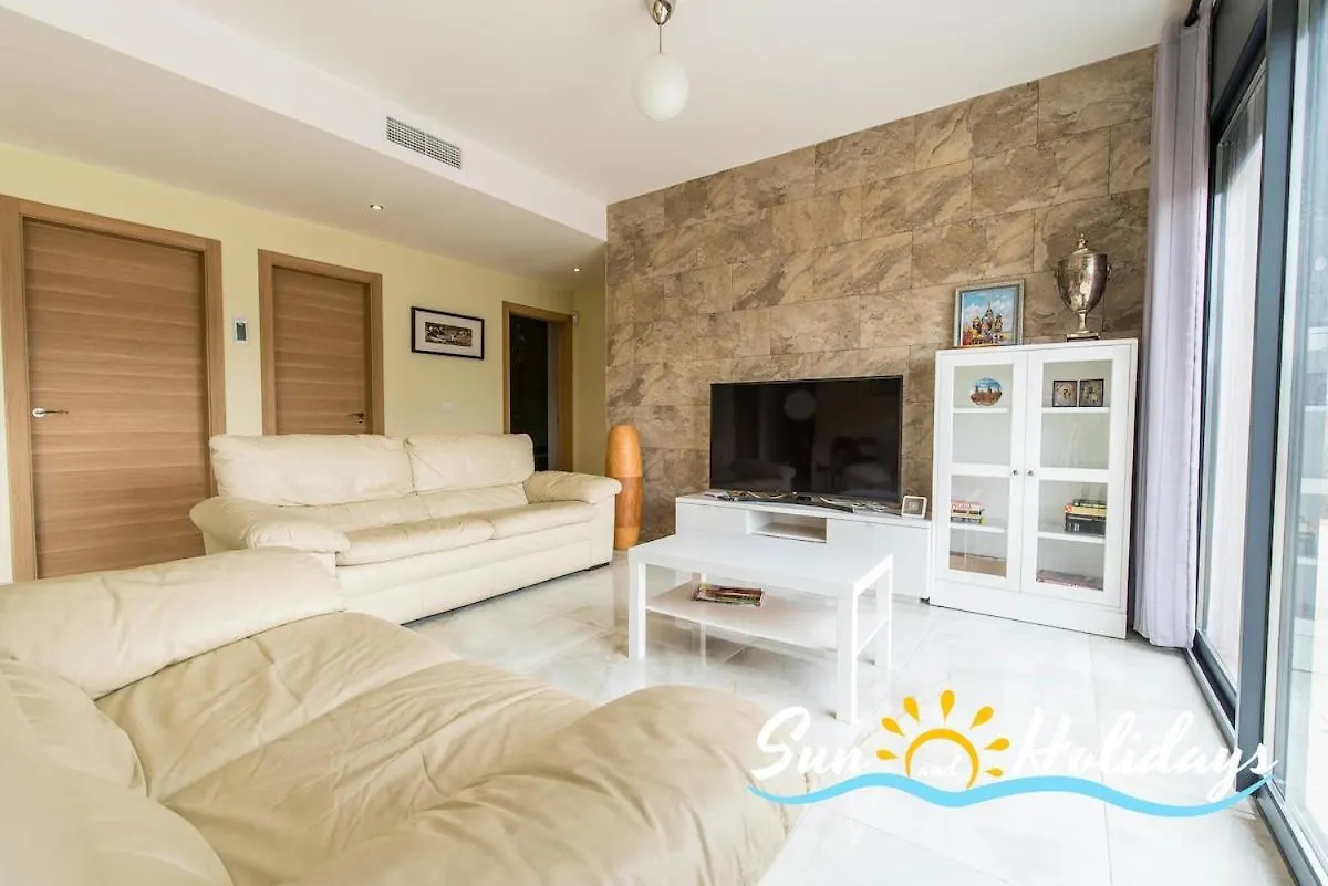 Moderna Villa Elvira El Vendrell